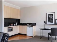 One Bedroom Apartment Lounge-Mantra On Little Bourke